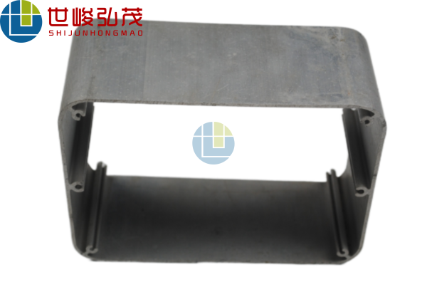 3000T機(jī)大方管工業(yè)鋁合金型材-1 3000T機(jī)大方管工業(yè)鋁合金型材-1