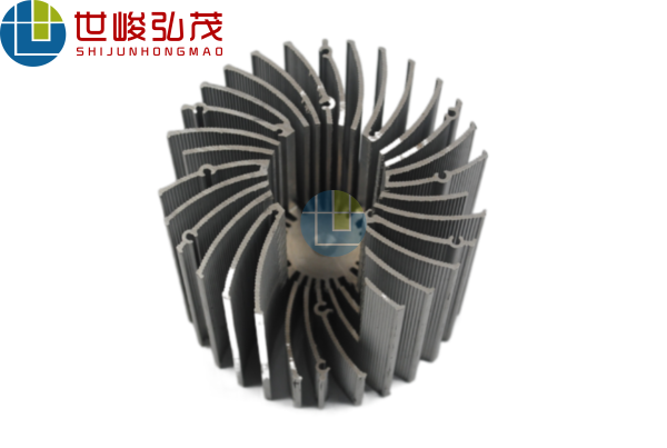 太陽花散熱器深加工鋁型材-4 太陽花散熱器深加工鋁型材-4
