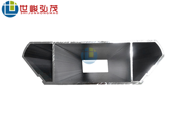 新能源汽車/電動(dòng)三輪車防滑腳踏板鋁型材 新能源汽車/電動(dòng)三輪車防滑腳踏板鋁型材