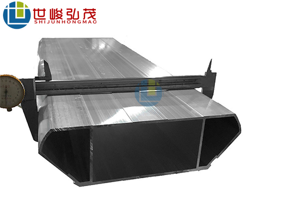 新能源汽車(chē)/電動(dòng)三輪車(chē)防滑腳踏板鋁型材 新能源汽車(chē)/電動(dòng)三輪車(chē)防滑腳踏板鋁型材