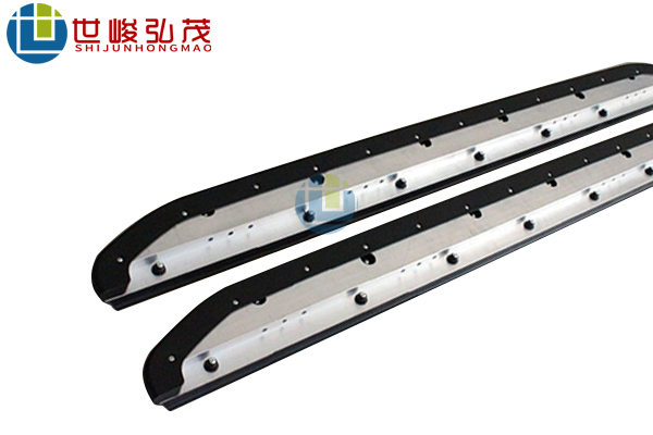 汽車迎賓側(cè)面鋁合金踏板 汽車迎賓側(cè)面鋁合金踏板